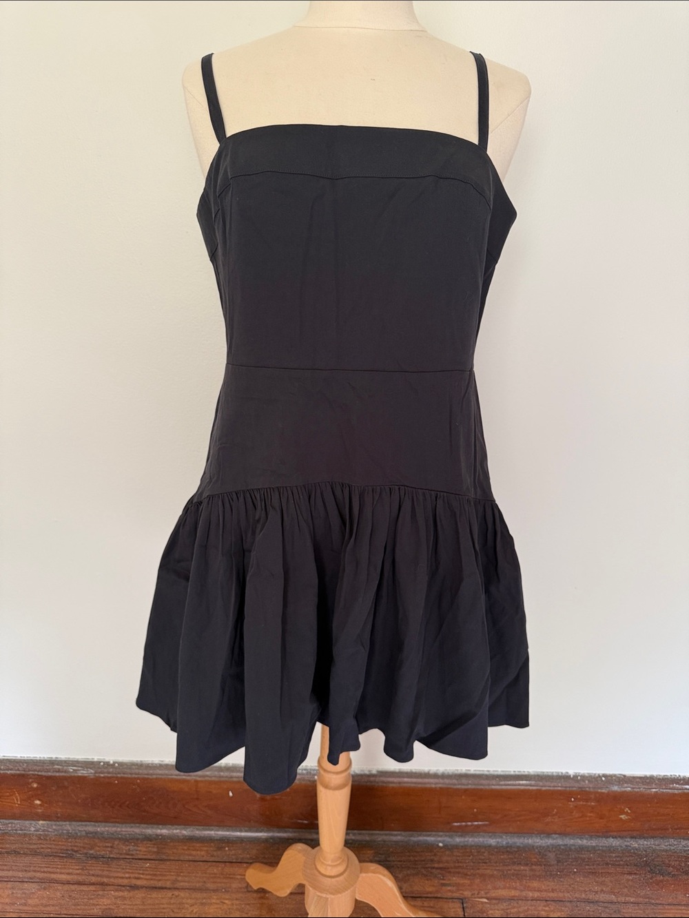 Classic Black Spaghetti-Strap Drop Waist Women’s Dress